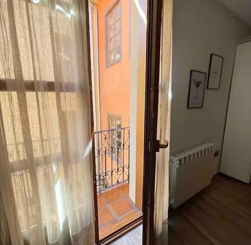 Bermudo Iii Vut-le-784 アパート